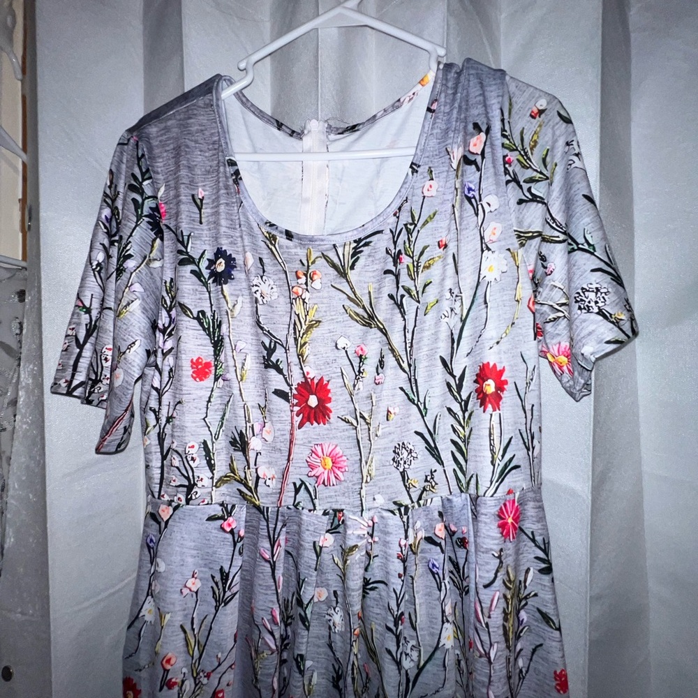 White Pleated Floral Short Sleeve Blouse